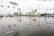 Intersection traffic control system